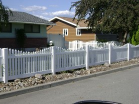 Vinyl Fence Image